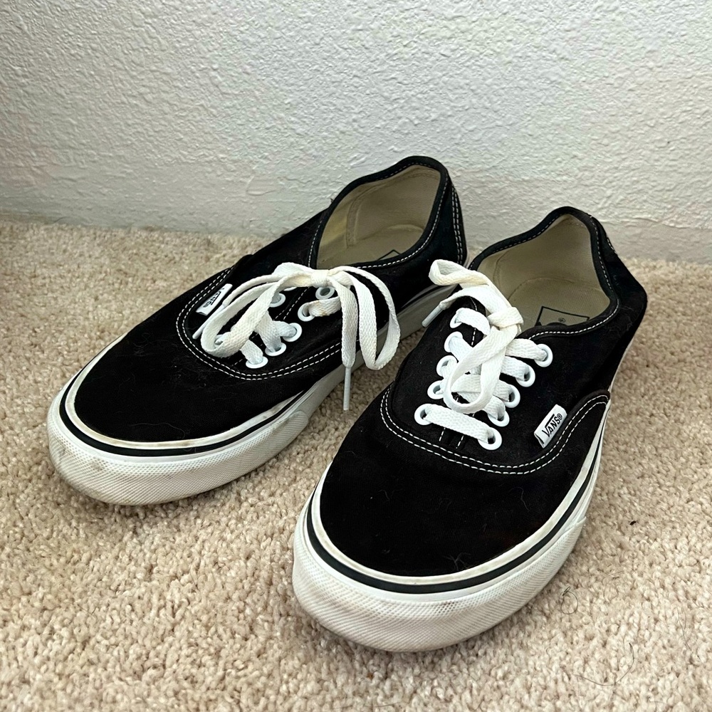 🖤🤍Classic Van lace up sneakers